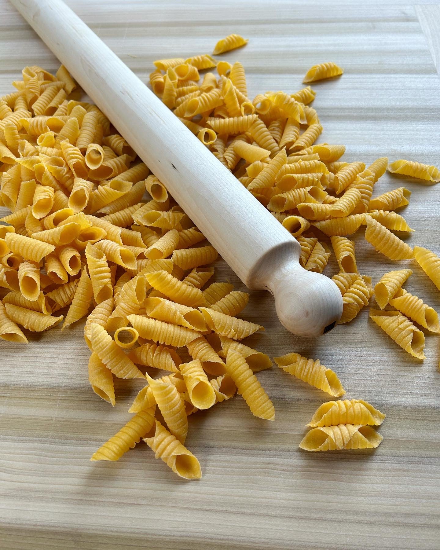 Nonna's mattarello, Italian pasta rolling pin – NonnasWoodShop