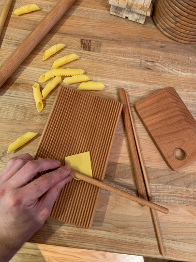 Pasta board set, macaroni, trofie, gnocchi, garganelli